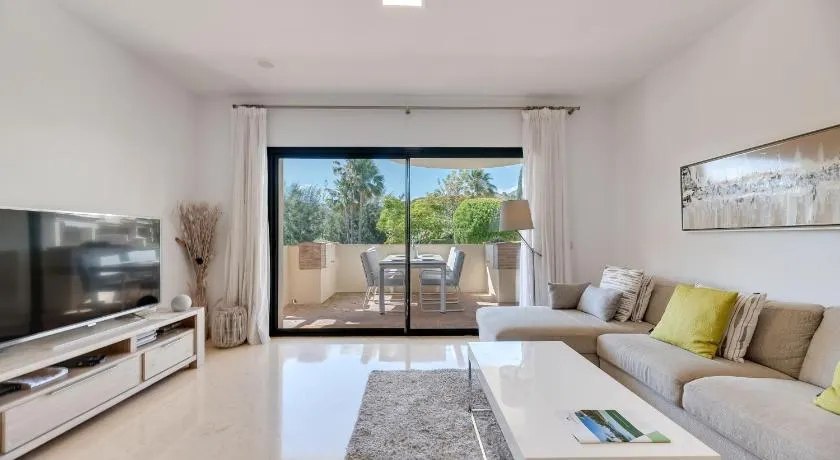 2-bed apartment in Capanes del Golf - Image 1