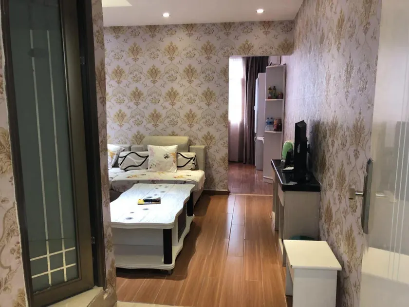 Chang Hong Hotel - Image 1