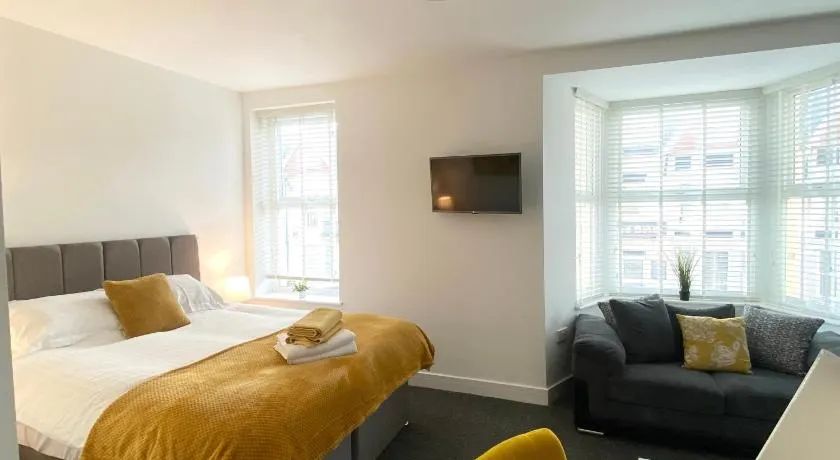 Porthcawl Heritage Guest House - Image 1
