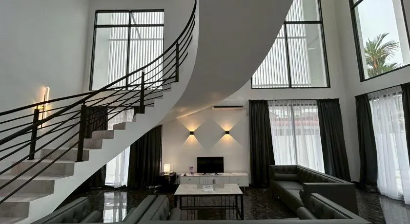 Khoo Family Villa - Image 1