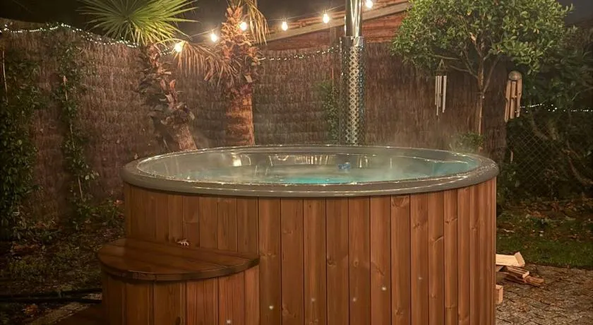 Ma cabane à oiseaux avec bain Nordique en supplément - Image 1