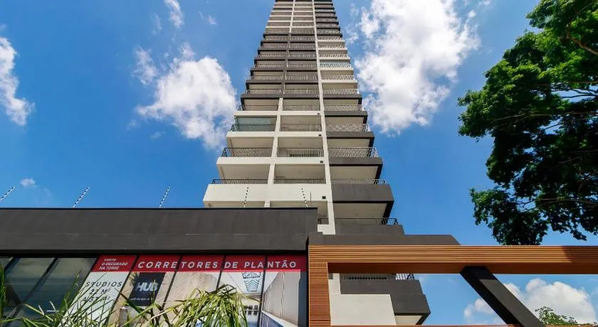 Hub Alto da Boa Vista Apartments - Image 1