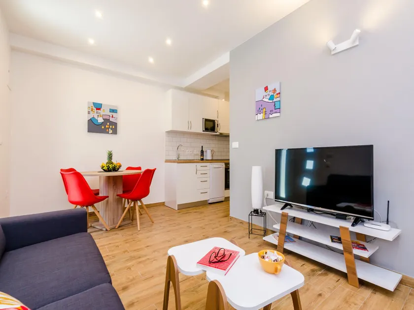 Apartment Moon River - Image 1