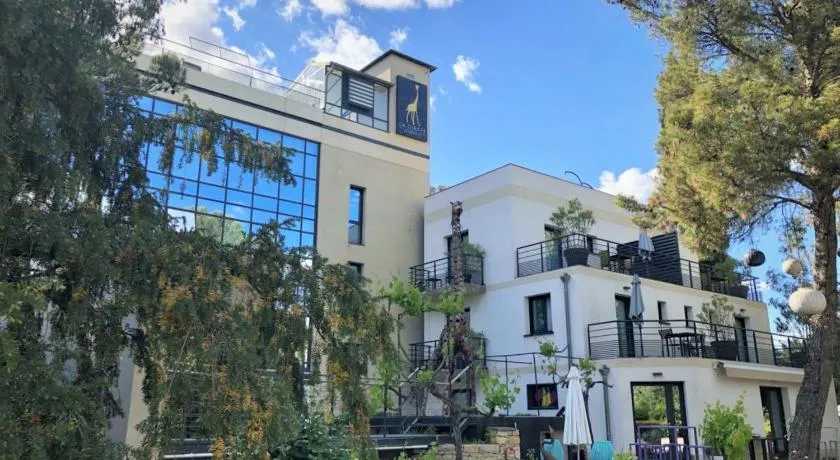 Appart'Hôtel La Girafe - Image 1