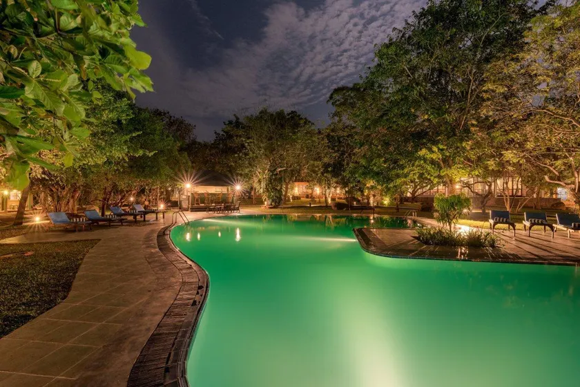 Hotel Elephant Reach - Image 1