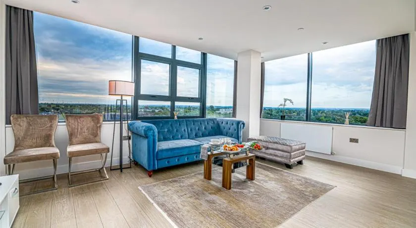Heathrow Family Apartments - Image 1