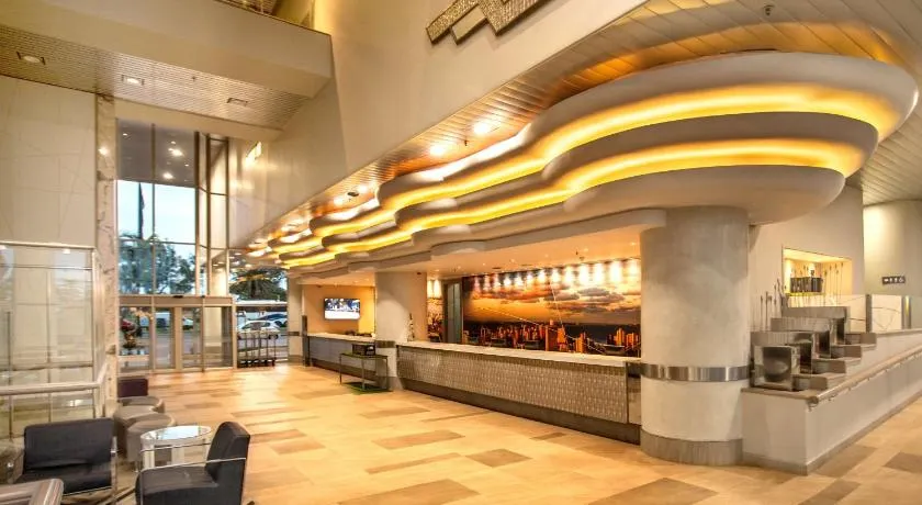 Garden Court Marine Parade - Image 1