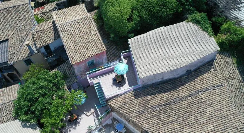 Siora Nina charming stone house near Agios Gordios - Image 1