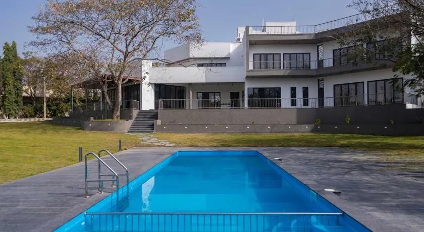 Earth Song by StayVista - Boasting an Open theatre, Games, Spacious lawn, Swimming pool & Conference room - Image 1