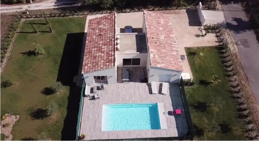Villa Caramel - Image 1