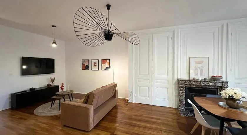 128 Thiers 2 Chambres Brotteaux - Image 1