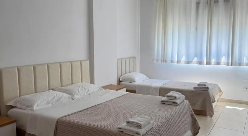 Casa Italia Apartments - Image 1