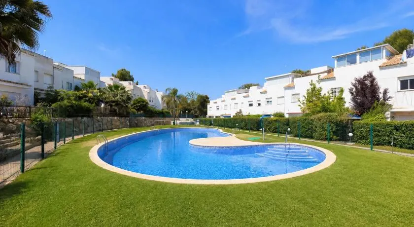 NATURE PLUS Family House - Image 1