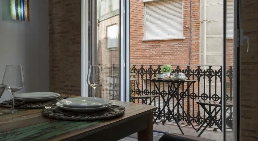 Quart Apartment - Image 1