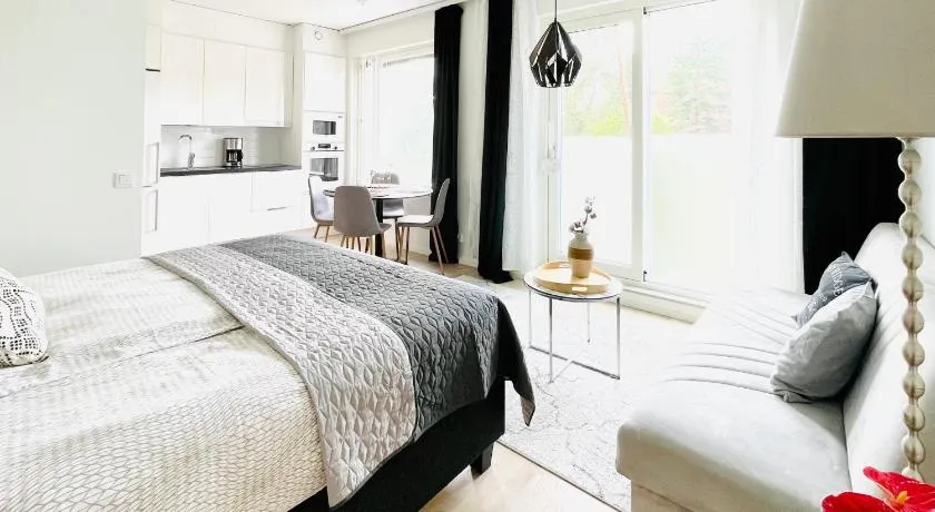 Cozy studio, easy access to Helsinki and near shopping center - Image 1