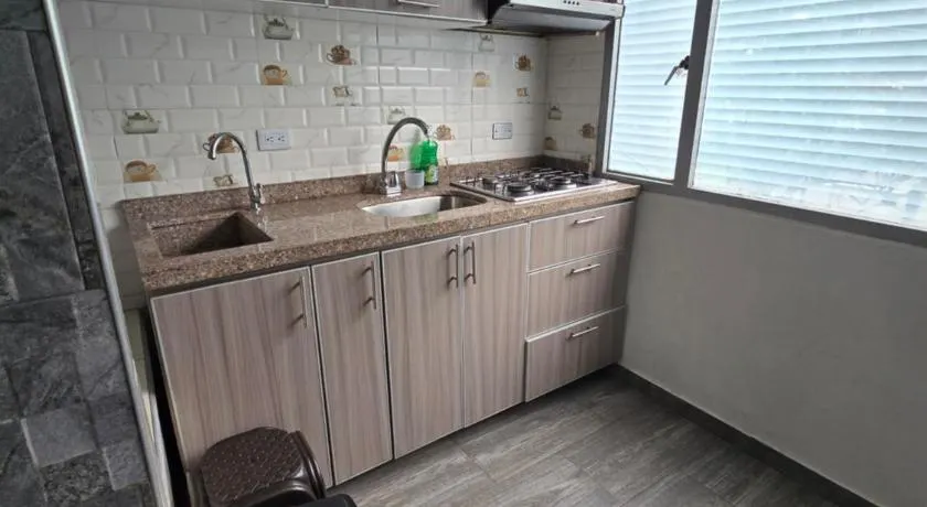 Apartamento Portal el Dorado, a solo 5 min del aeropuerto, vias, cll 26 - Image 1