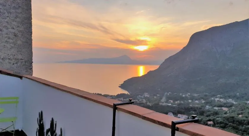 MARATEA SUNSET SUITE - Image 1