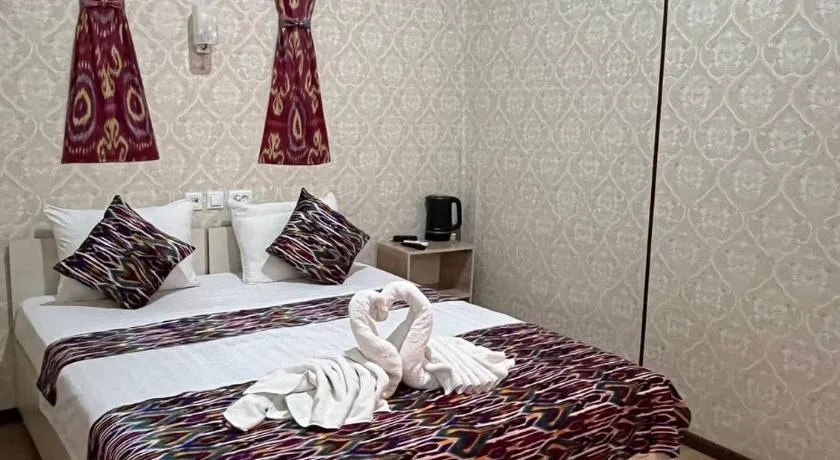 Polvon Ota Hotel - Image 1