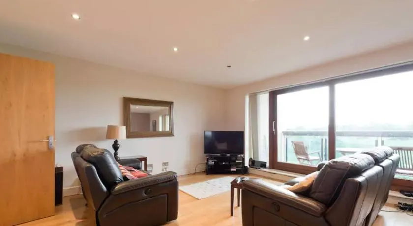 Dublin Corporate Apartment - Image 1