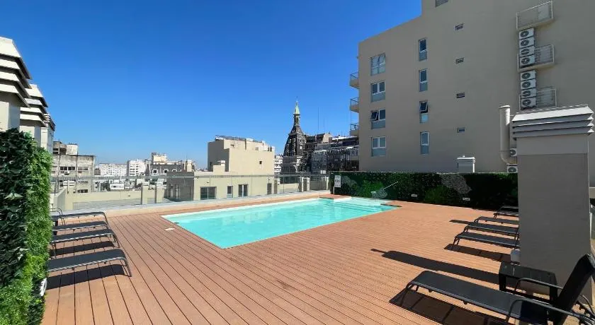 Ayres Suites Moreno - Image 1