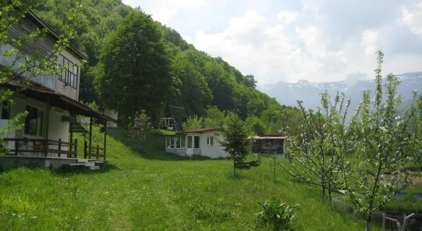 Bungalows Zdravets - Image 1