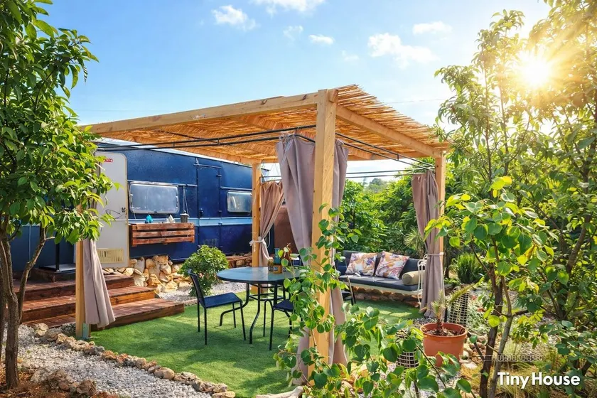 dream tiny house & luxury tent - Image 1