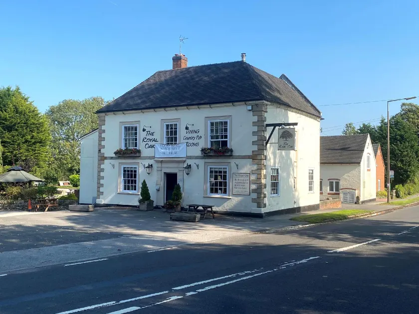 The Royal Oak - Image 1