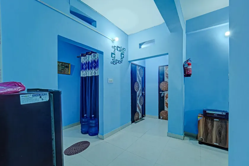 Hotel O Glad Guest House - Image 1