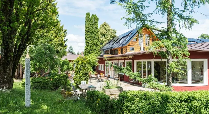 SEINZ Wisdom Resort - Bio-Hotel vegan-vegetarisch - Image 1
