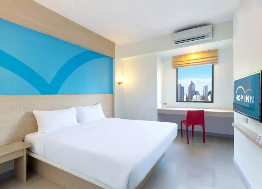 Hop Inn Hotel Tomas Morato Quezon City - Image 1