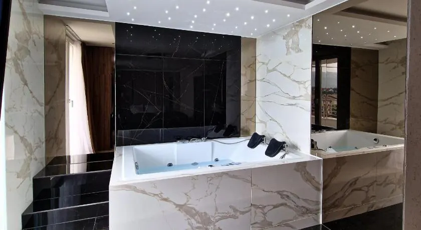 PETKOV5KI.LuxuryApartments - Image 1