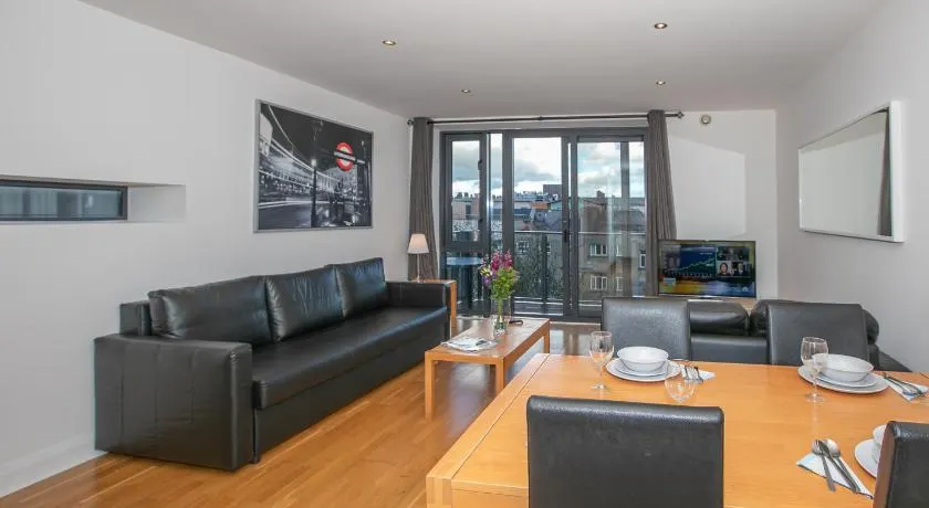 Parnell Corner Apartments - Image 1