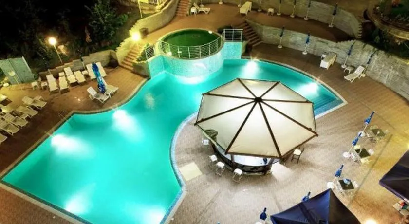 Europroperties Nikea Park - Image 1