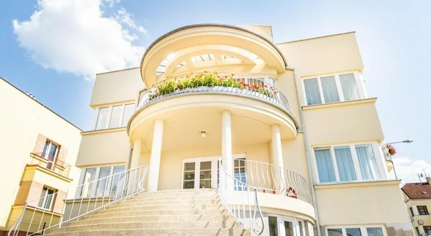 Vila EVA - Image 1