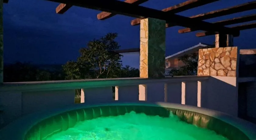 Borat apartmani. - Image 1