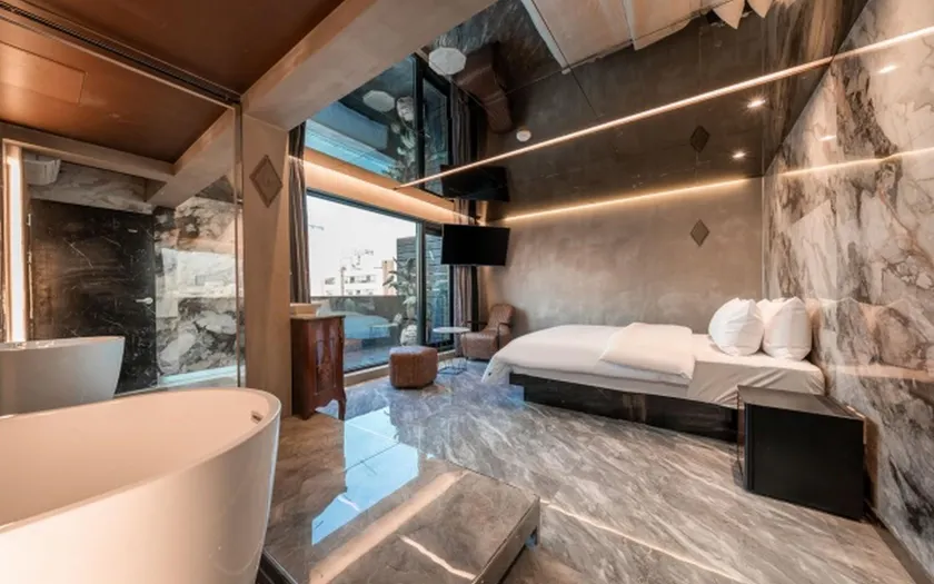 Incheon Del Luna Hotel - Image 1