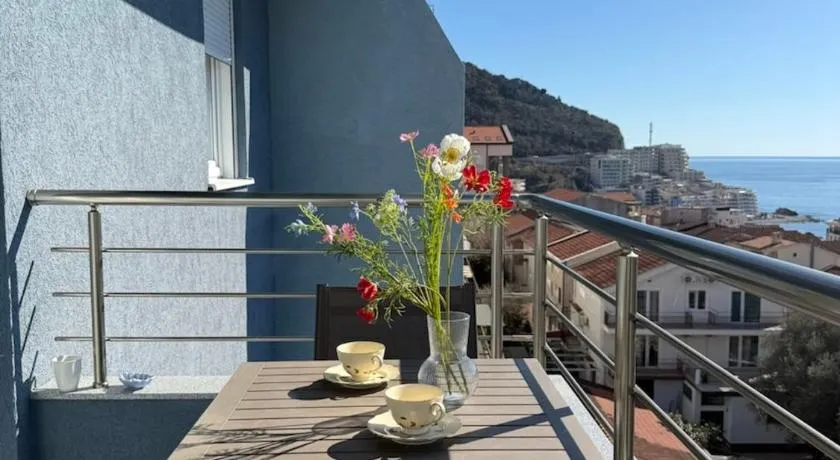 Best beach apartment Budva - Image 1