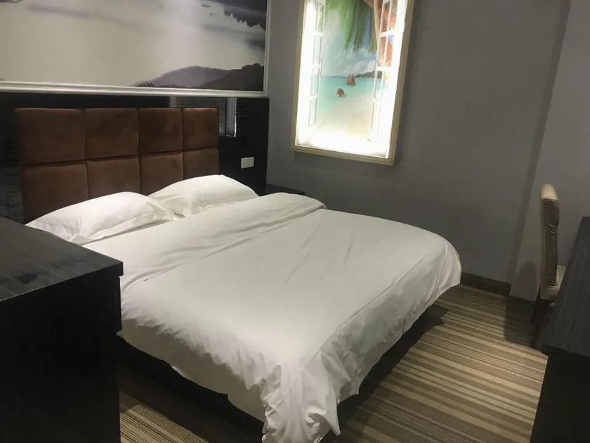 138 Chain Hotel (Longchuan Dengyun Branch) - Image 1