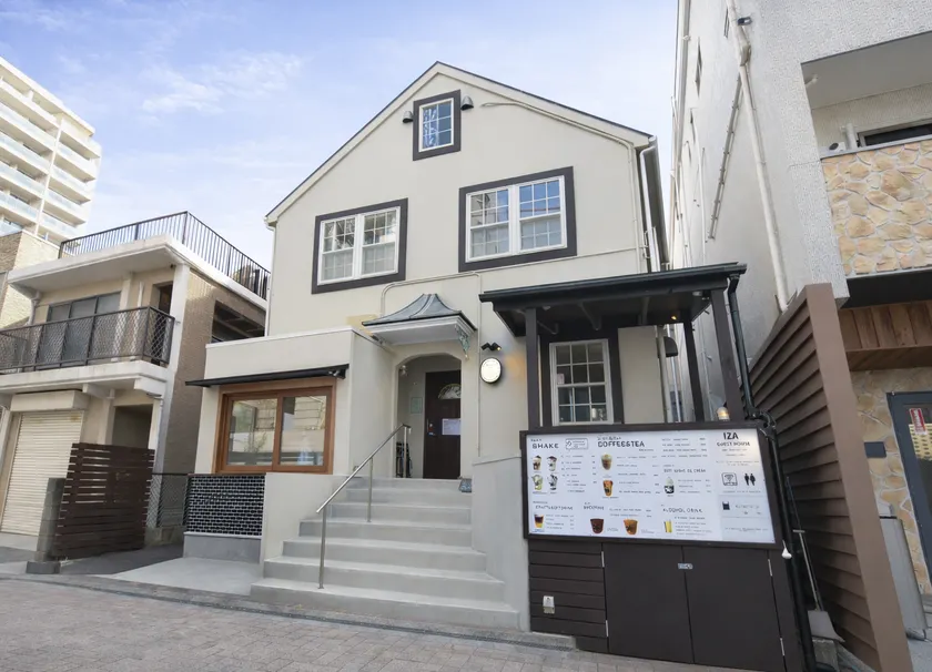 IZA Enoshima Guest House - Image 1