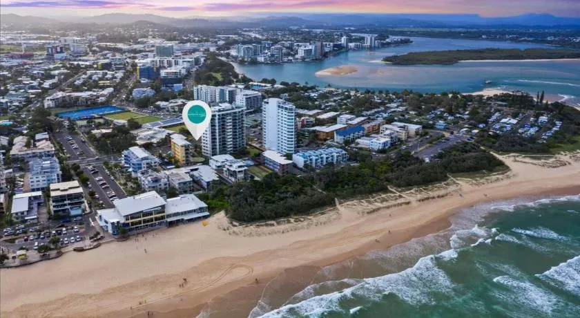 Sunshine Towers Boutique Apartments - Image 1