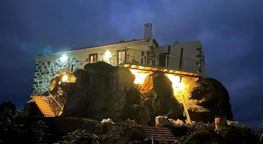 Casa La Piedra - Image 1