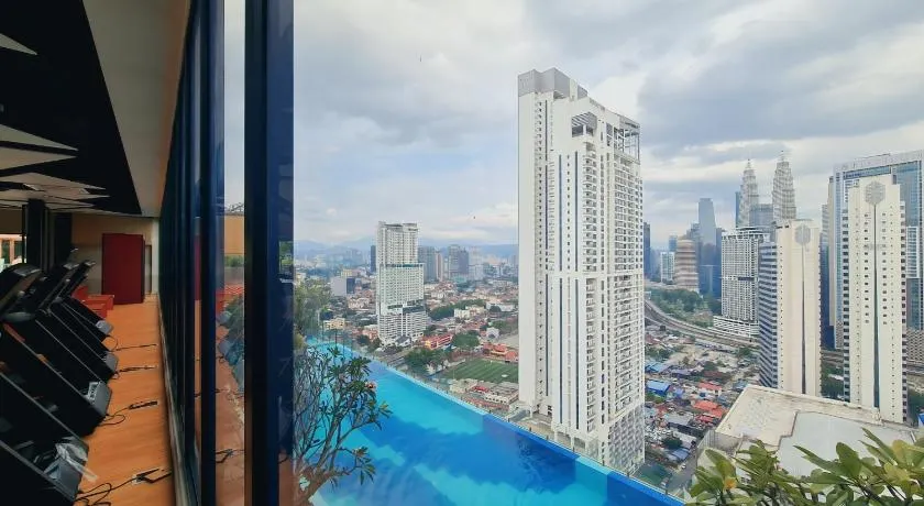 Home For Traveler At Majestic Residence - Image 1