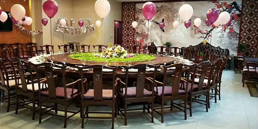 Changsheng Hotel - Image 1