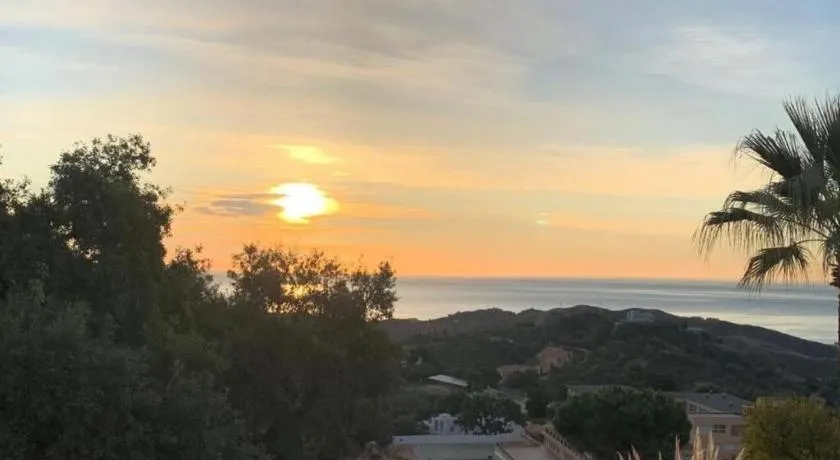 Sea & mountain view Marbella - Image 1