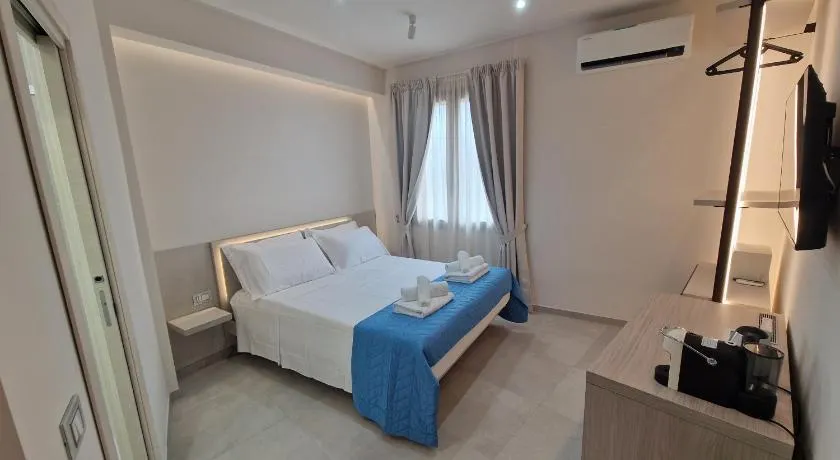 Acqua Marina Rooms - Image 1