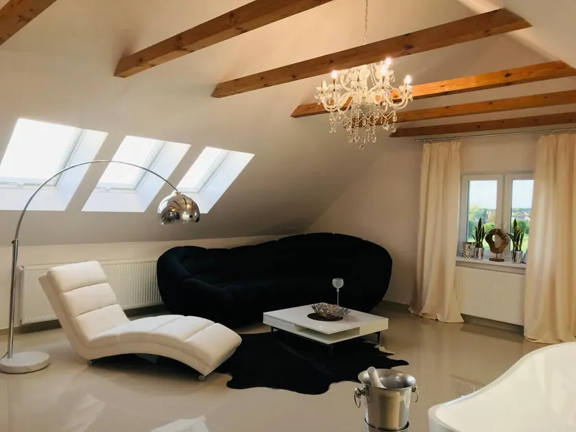 VILLA SUNSHINE "SILVER SUITE" nad JEZIOREM WIELE PRZESTRZENI ZA NISKĄ CENĘ - Image 1