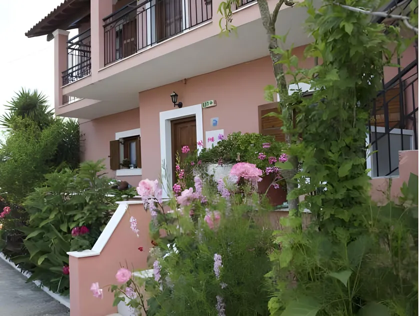 Chrysanthy Apartments - Image 1