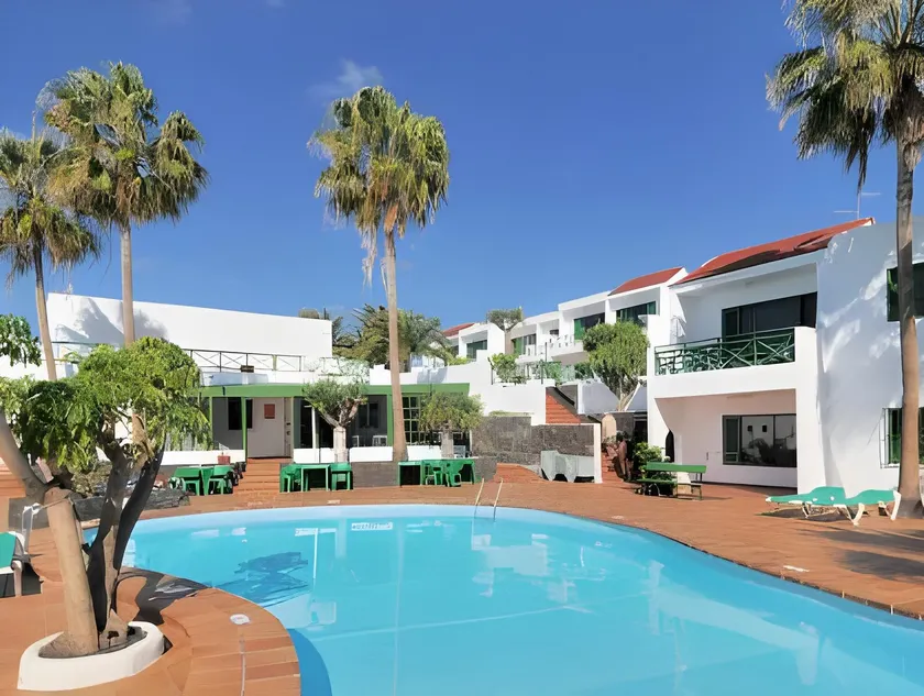 Rocas Blancas Apartments - Image 1