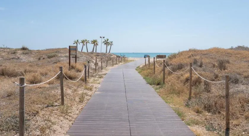 Apartamento playa Canet - Image 1