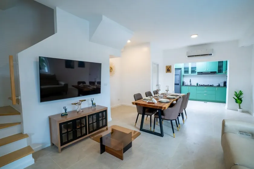 Bangkok Luxury Private Pool & Jacuzzi Villa , Daily Maid - Image 1